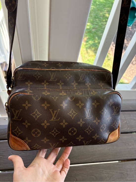 Louis Vuitton Handbags - Louis Vuitton Vintage Nile Crossbody Messenger Bag Monogram Canvas Brown *READ*